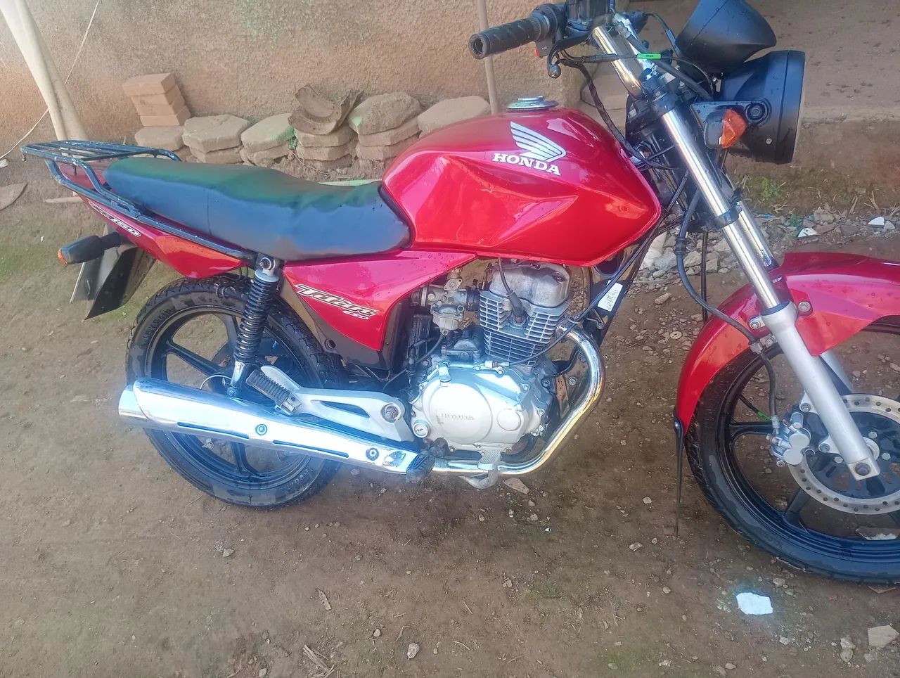 Titan 150 