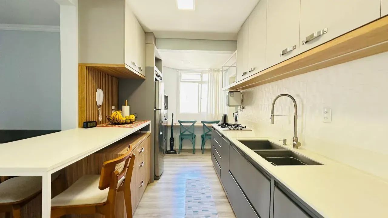 TRINDADE - Florianópolis | Próximo à UFSC 3 Dormitórios (1 Suíte) + Home Office