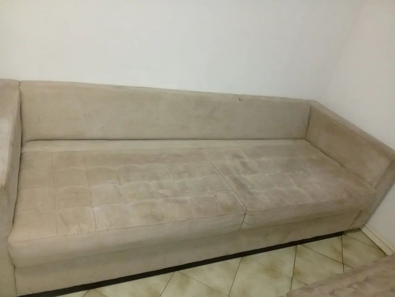 COMBO - Mesa com 6 cadeiras + poltrona com puf + sofá enorme  - Foto 5