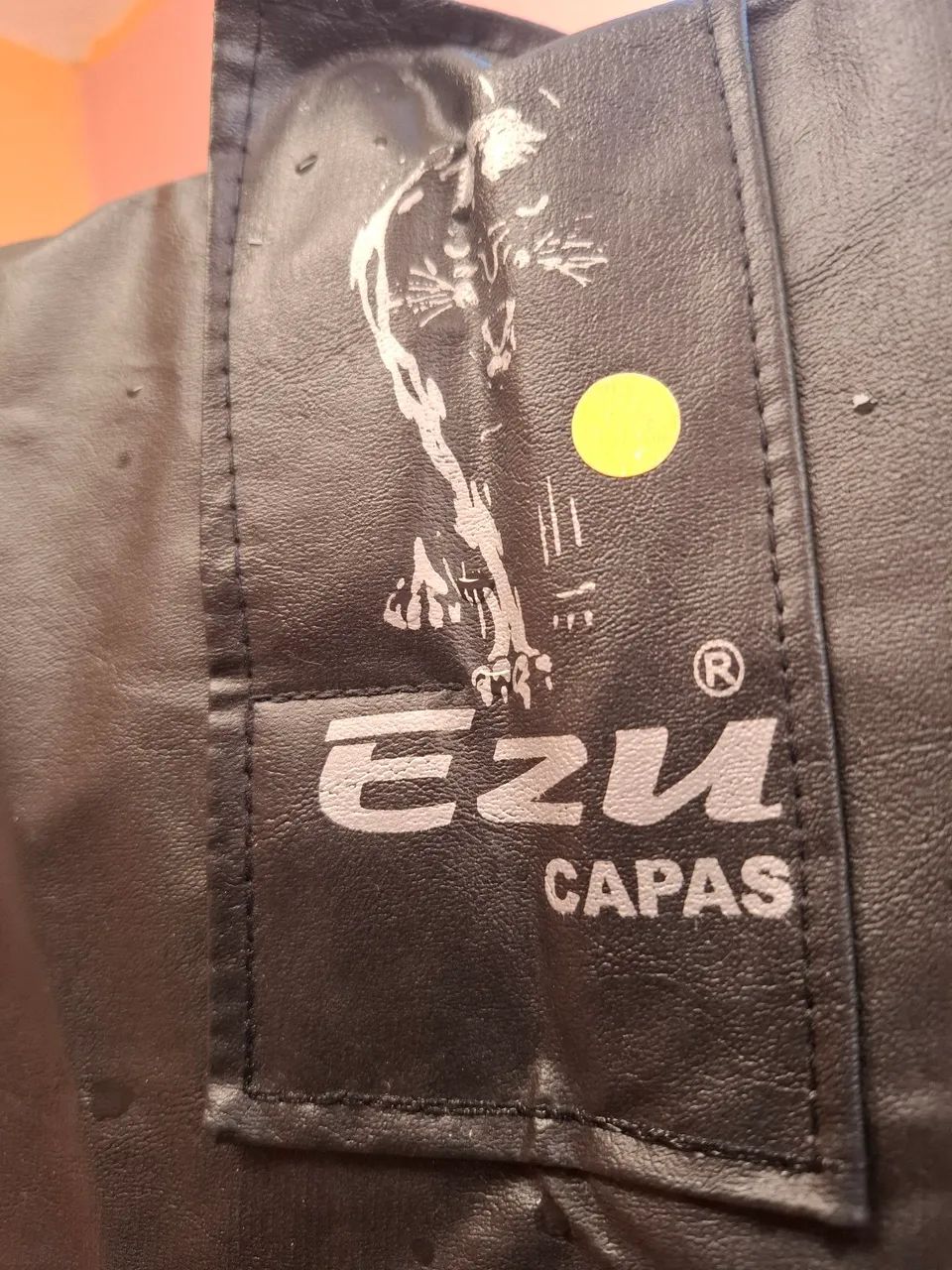 Capa Chuva Ezu Capas