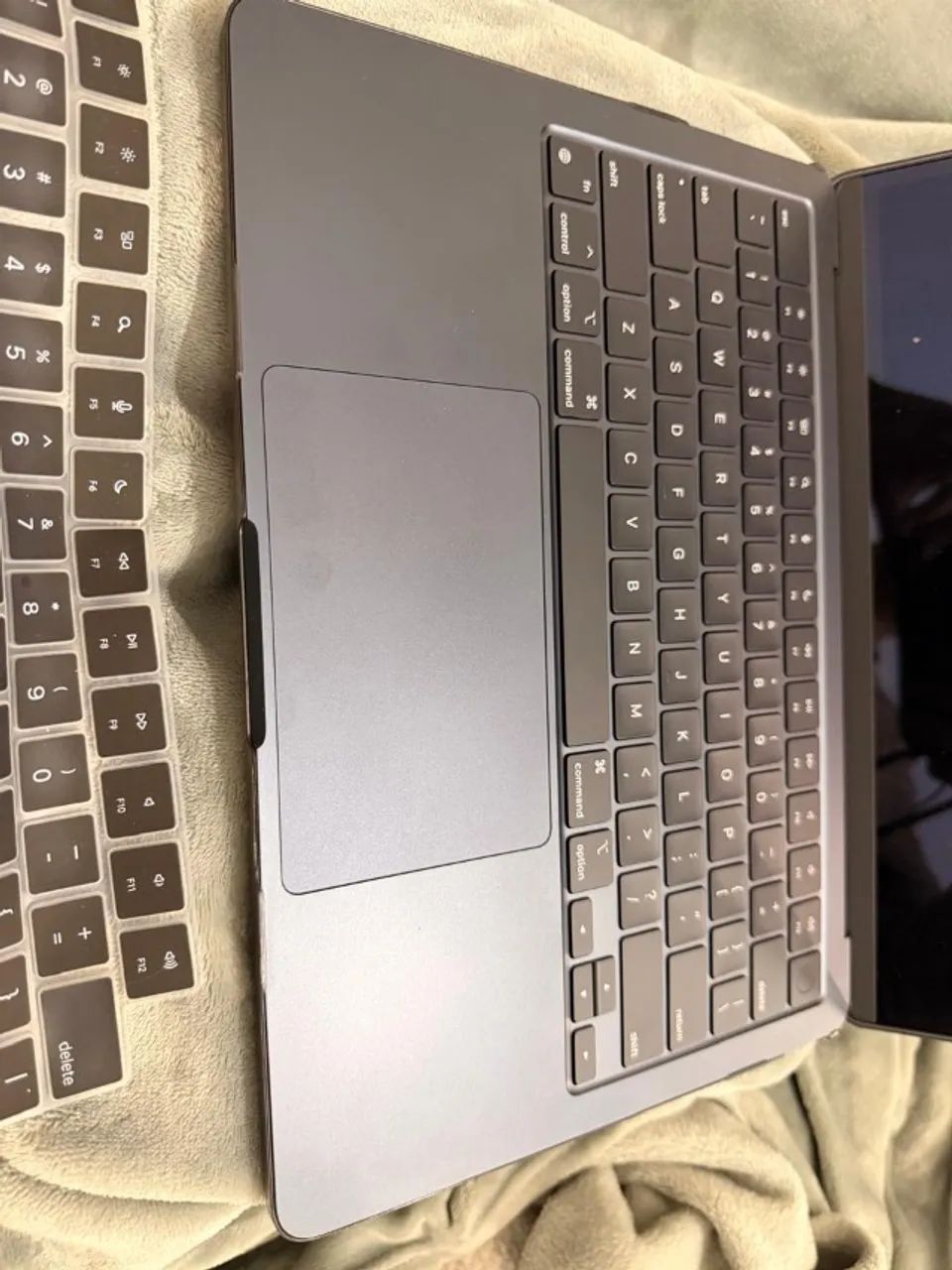 Apple MacBook Air 13-inch Midnight 13