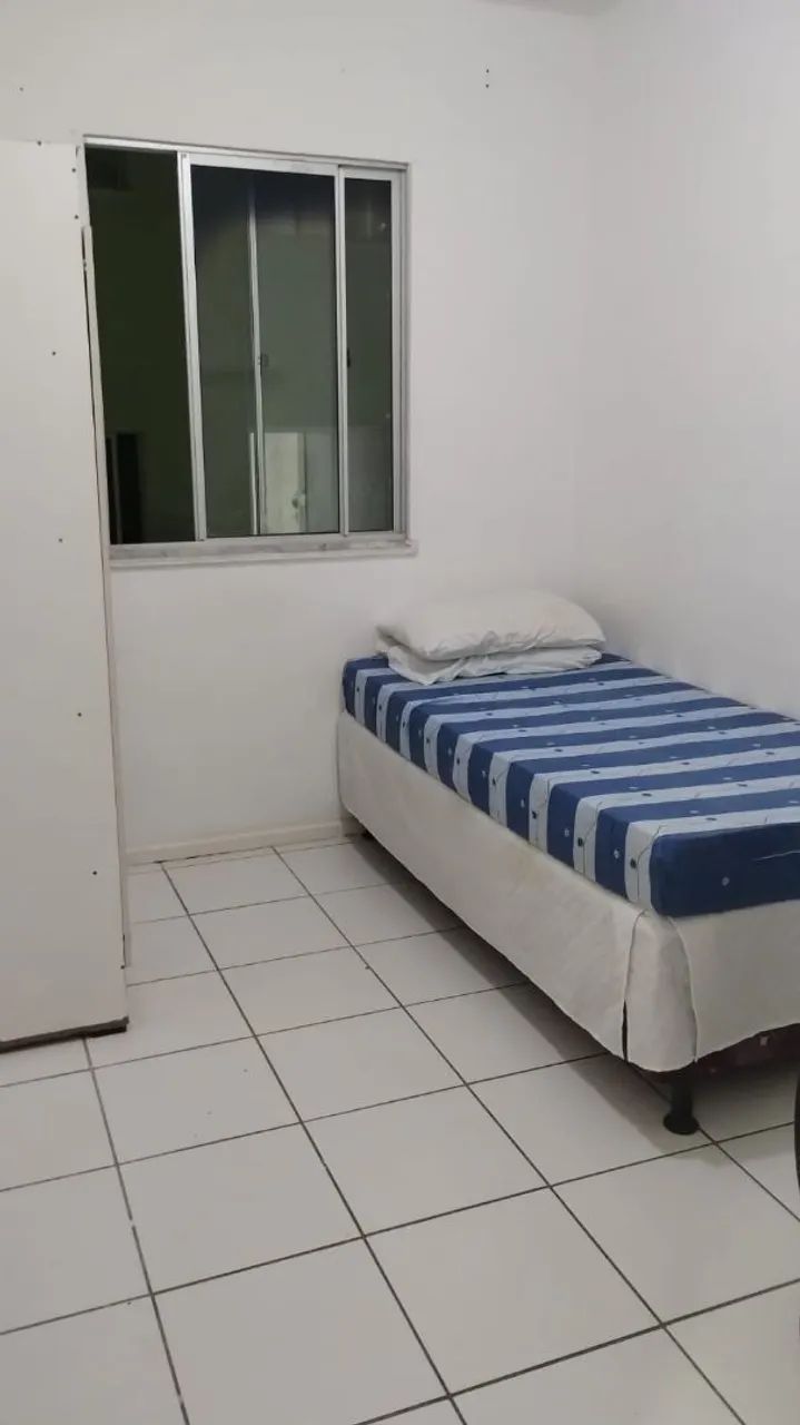 Vendo Cama Box com colchão (Ou separados se quiser) - Foto 2
