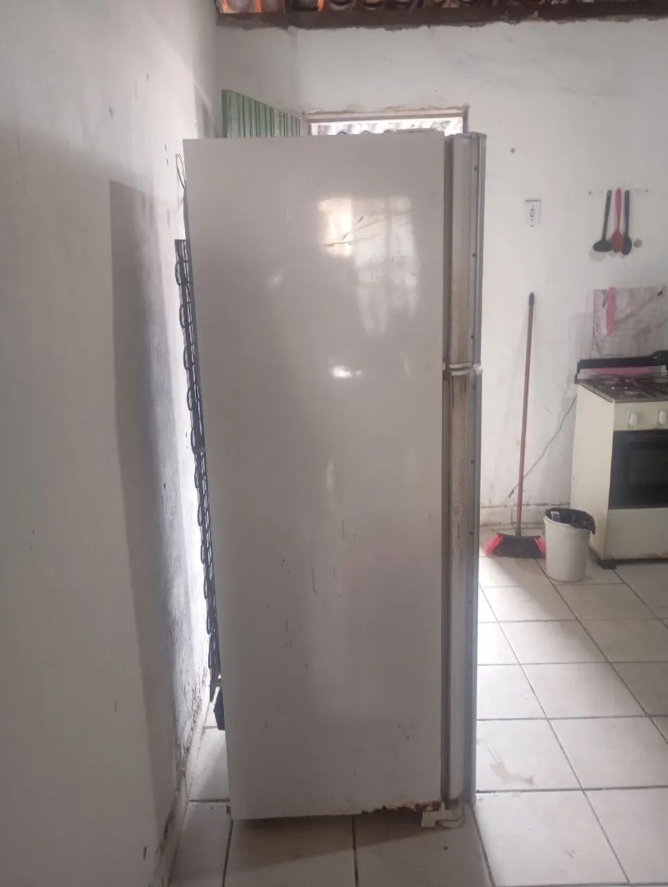 Geladeira com defeito  - Foto 3