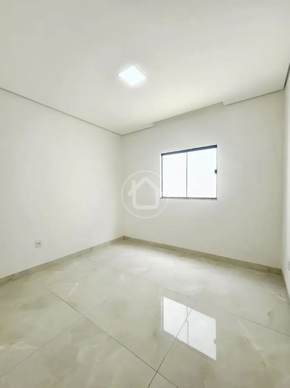 CASA MODERNA COM SUÍTE - Foto 4
