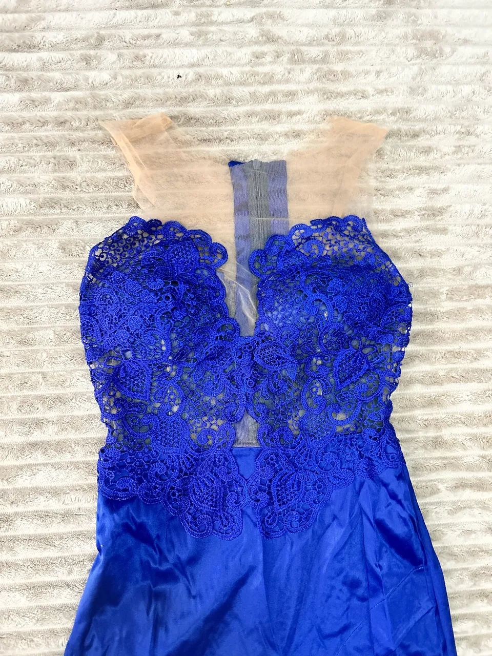 Vestido de festa azul com renda - Foto 2