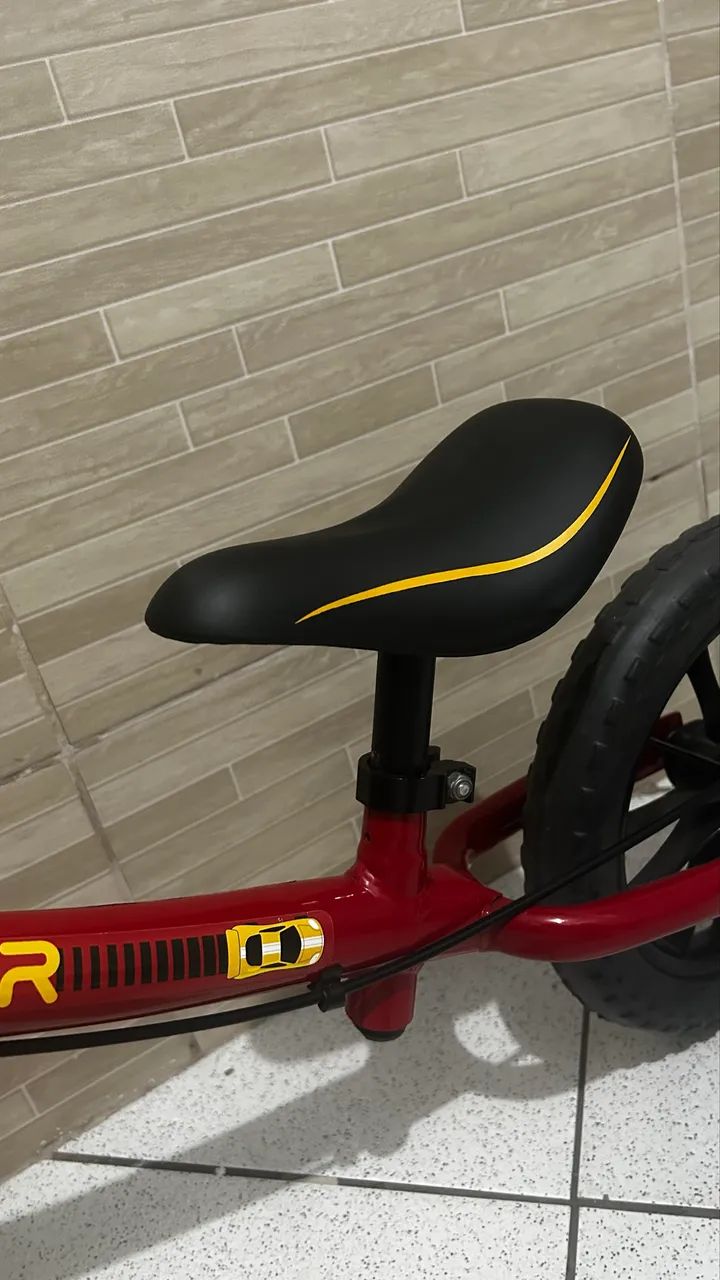 Bicicleta de equilíbrio aro 12 nova  - Foto 2