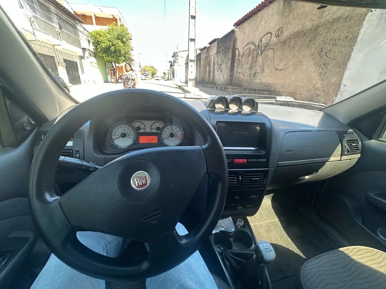 Fiat Strada Adventure1.8/ 1.8 Locker Flex CD 2012 - Foto 5