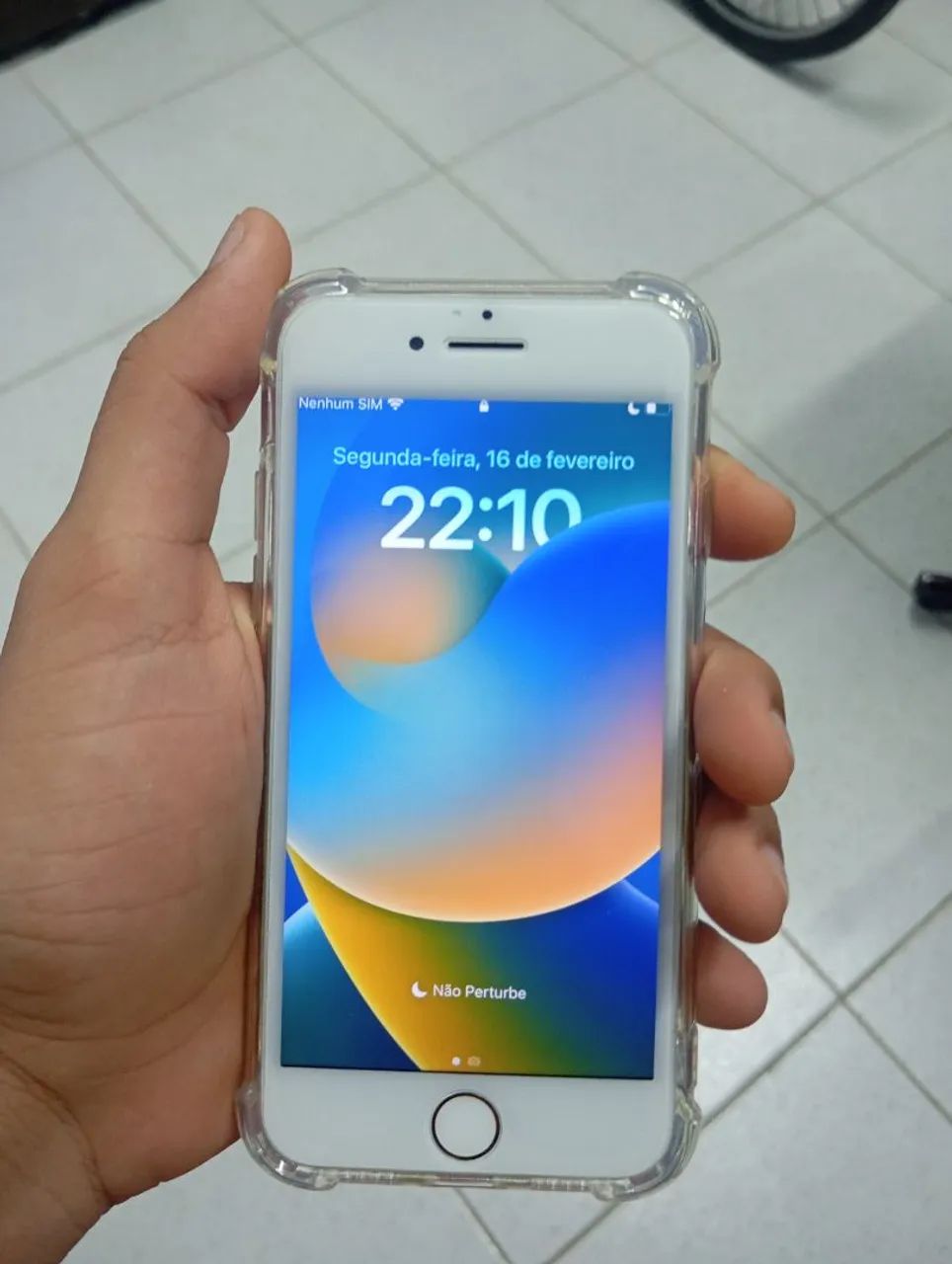 iPhone 8 todo bom, vendo e troco!