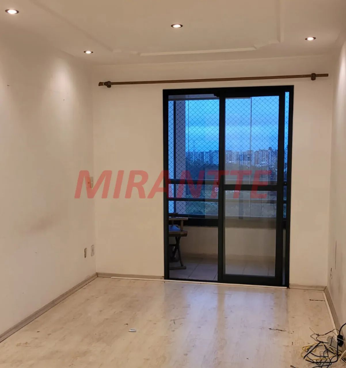 Apartamento de 65m² com 2 quartos em Jardim Iris