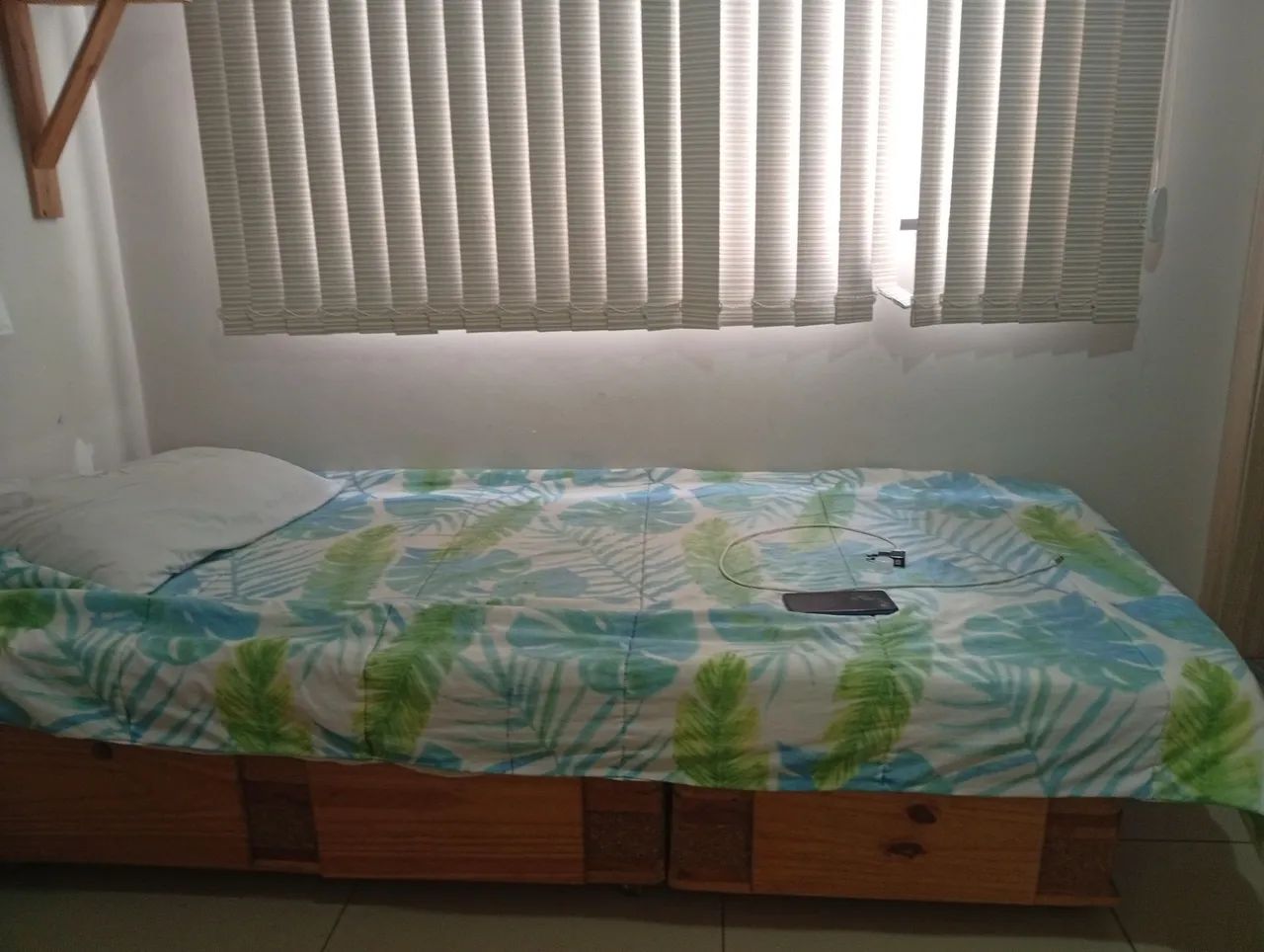 Sofá + 2 cama de solteiro. - Foto 2