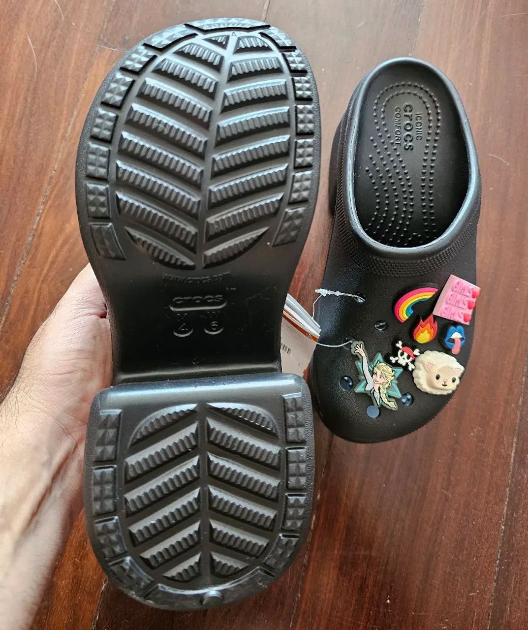 Sandália Crocs - Foto 3