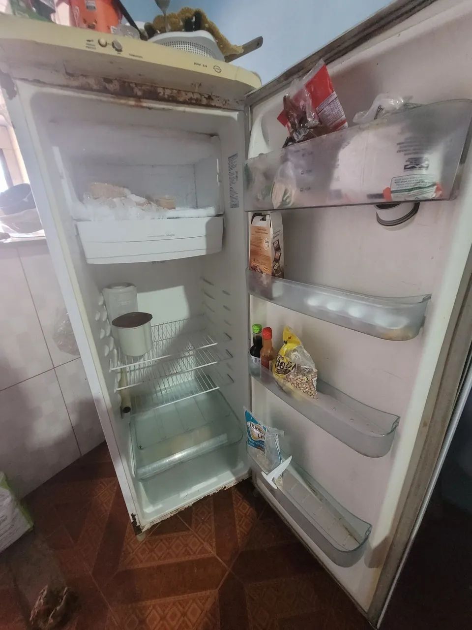 Vendo geladeira  - Foto 2