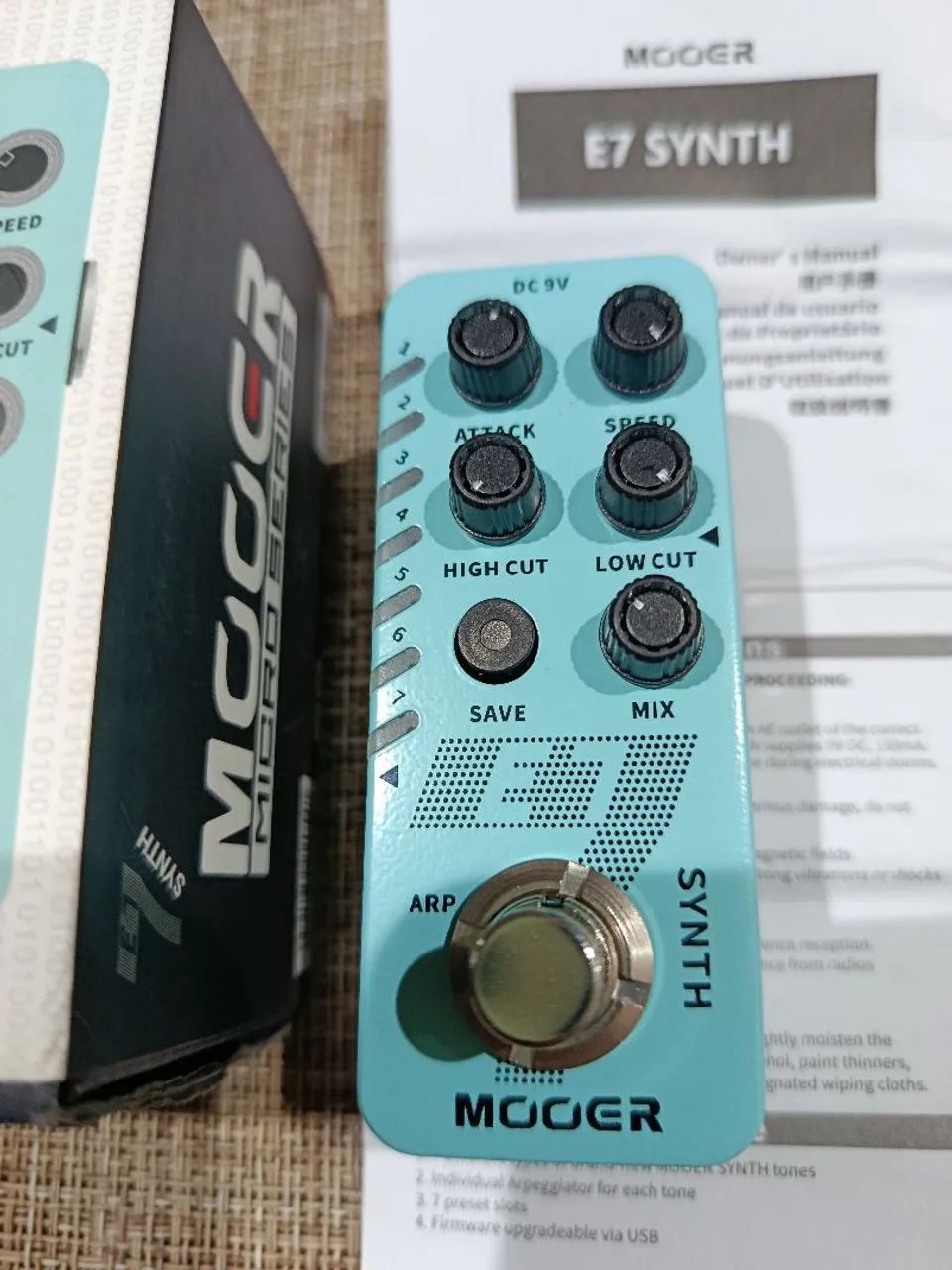 Pedal Synth Mooer E7. Na caixa - Foto 4