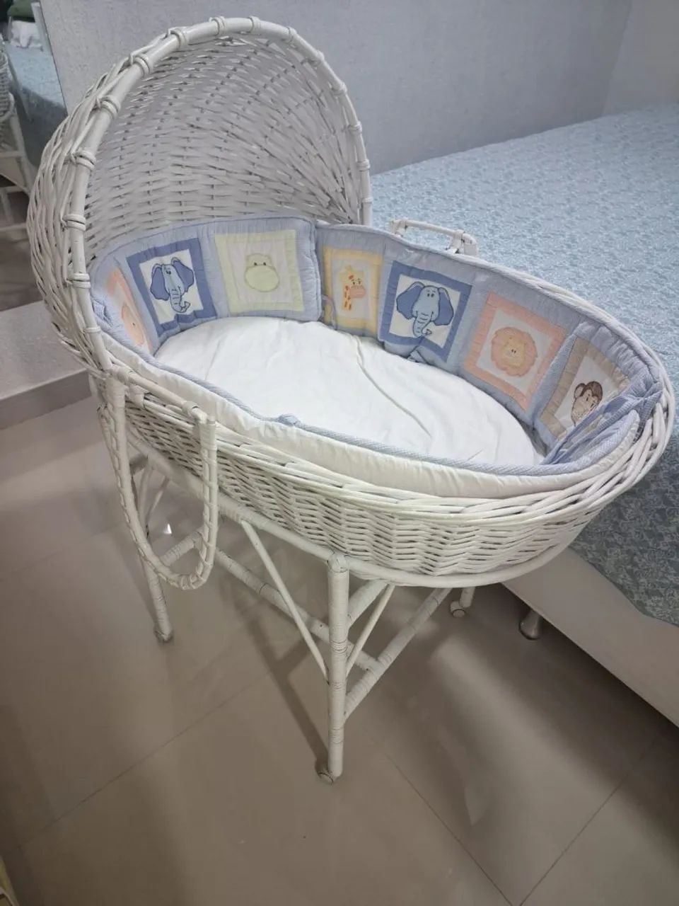 Berço Moises