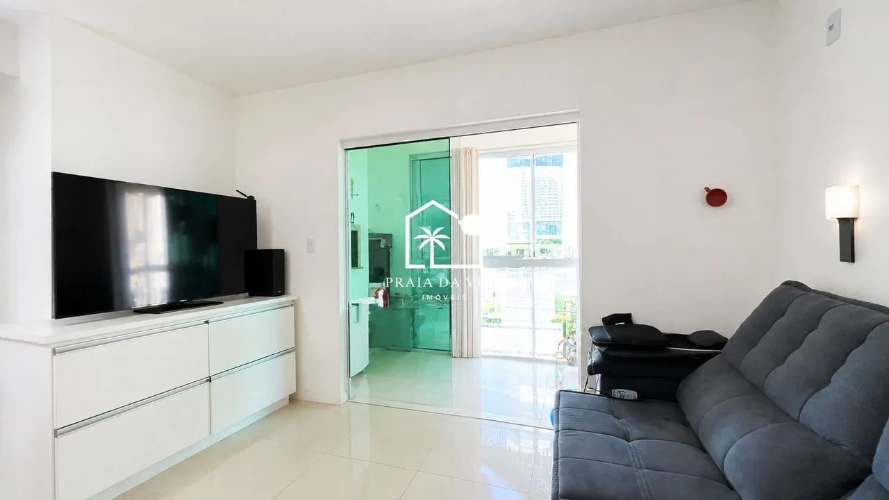 Apartamento de 2 Dormitórios com Sacada e Churrasqueira no Village - Foto 4