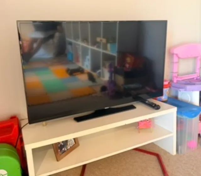 Samsung 40" Full HD LED Smart TV, model code UN40H5103AGXZD