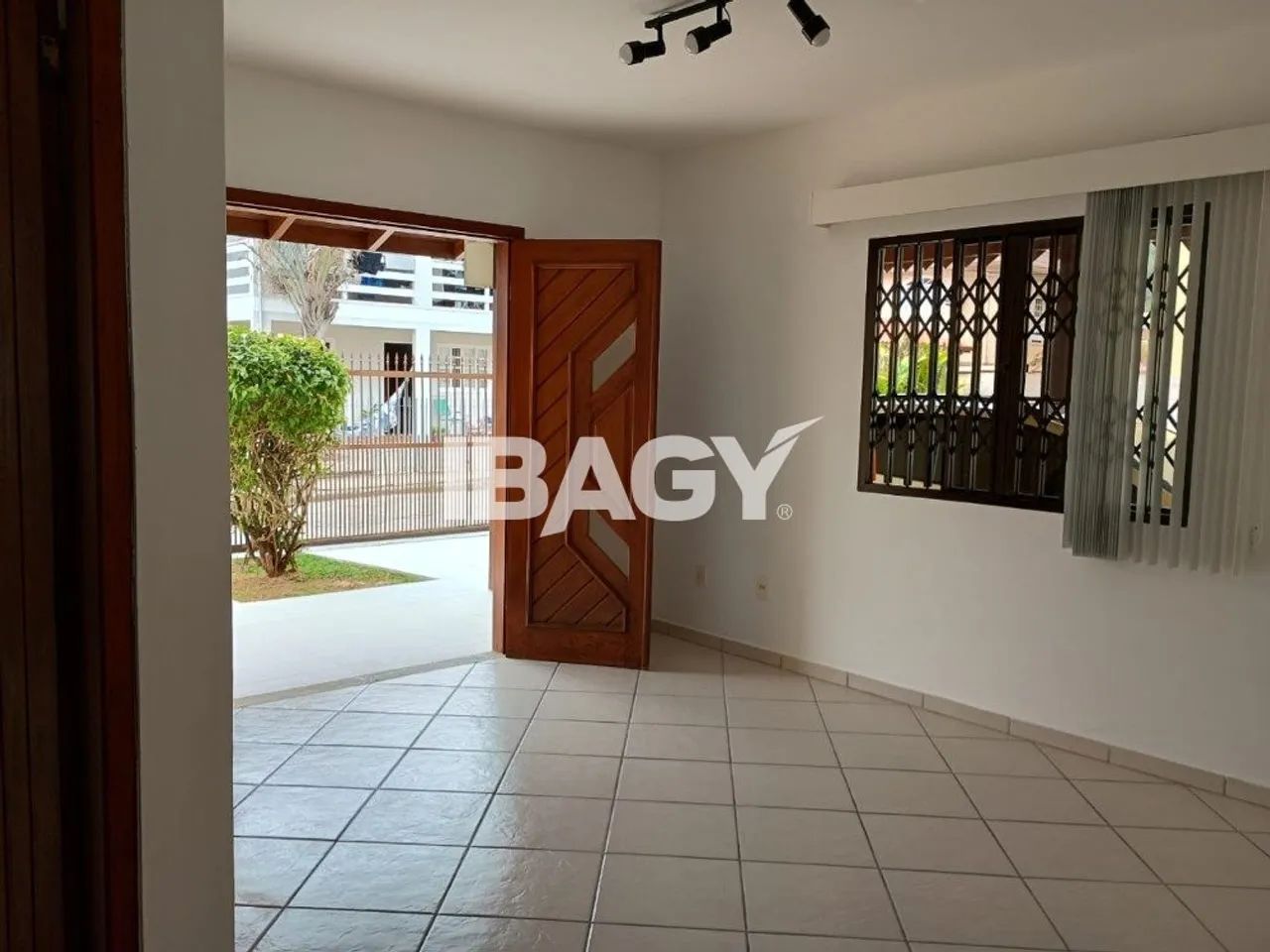 Excelente Casa 2 dormitório(s) em Cachoeira do Bom Jesus - Florianópolis - Foto 4