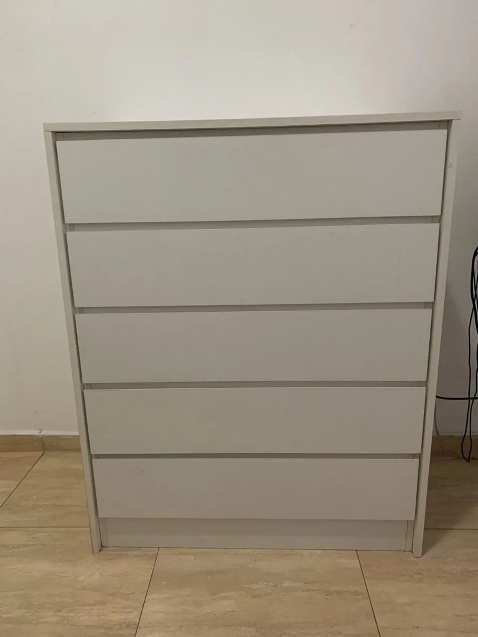 Cômoda gaveteiro com 5 gavetas