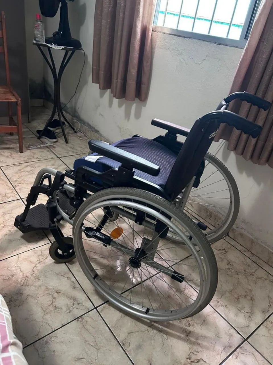 Cadeira de rodas com almofada anatômica  - Foto 5