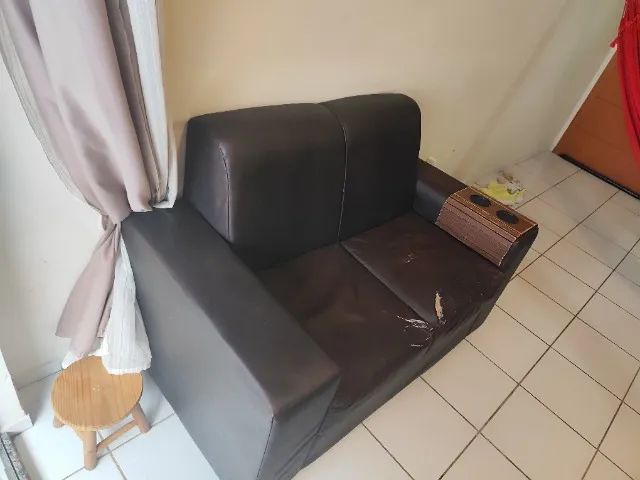 vendo sofá 2 lugares - Foto 4