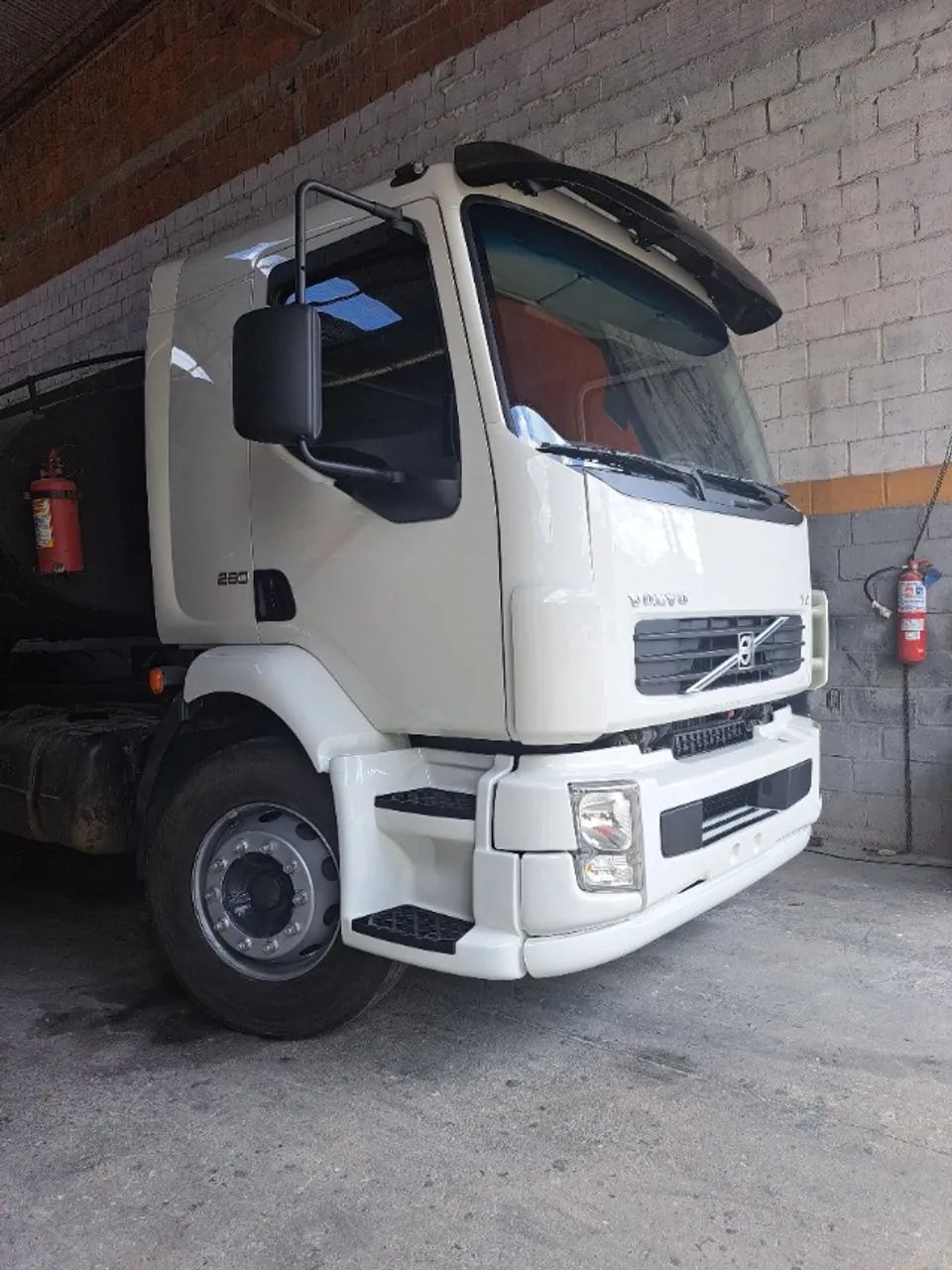 VOLVO VM 260  - Foto 5