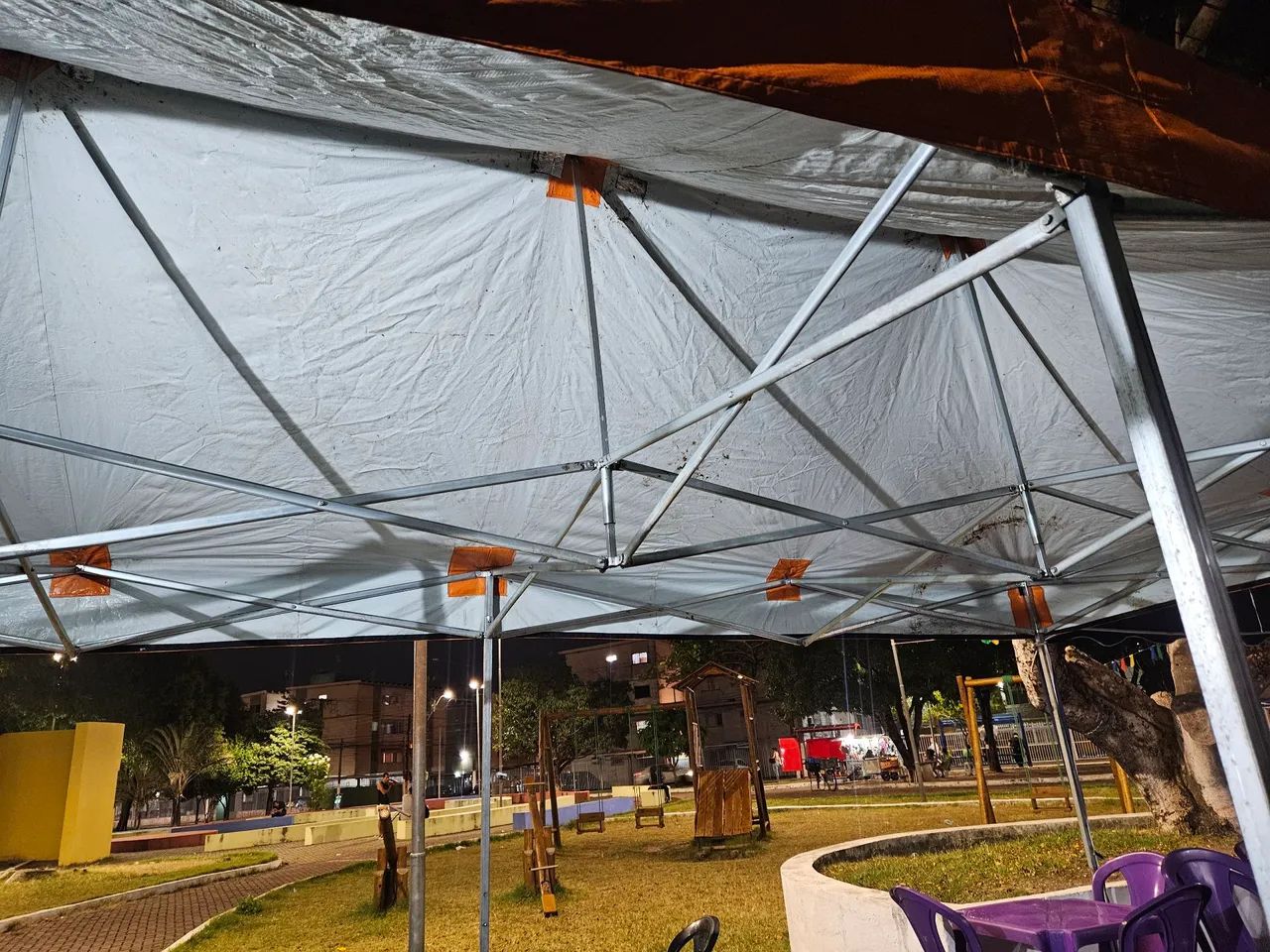 ? OPORTUNIDADE! TENDA 3x6 À VENDA