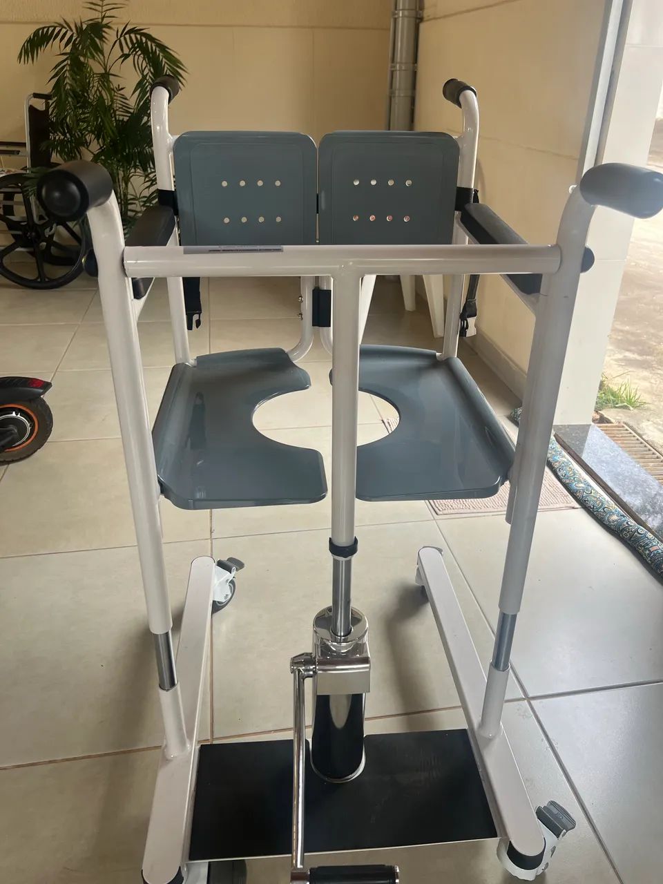 Cadeira de transferência  - Foto 2