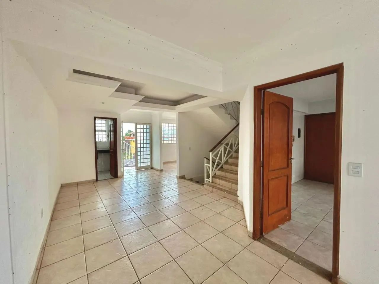 Sobrado à venda no Jardim Ana Lúcia  3 Quartos, 2 Suítes, 200 m² de área construída - Foto 7