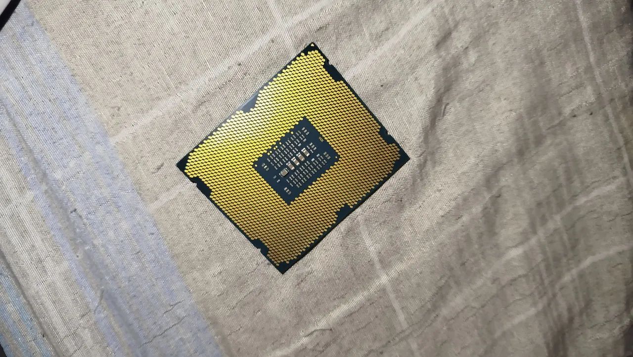 Intel Xeon E5-1650V2