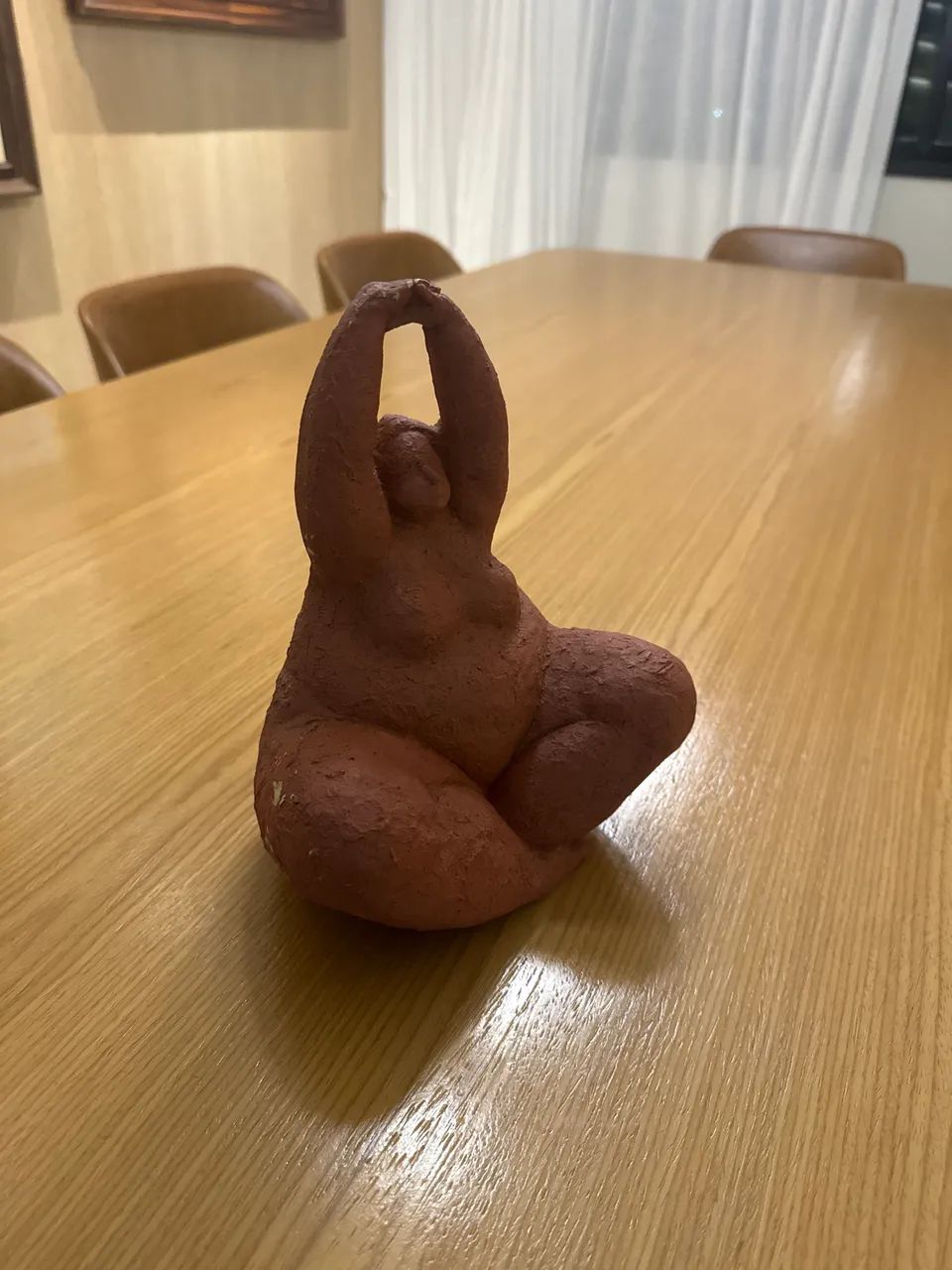 Objeto decoração de mulher gorda sentada - Foto 4