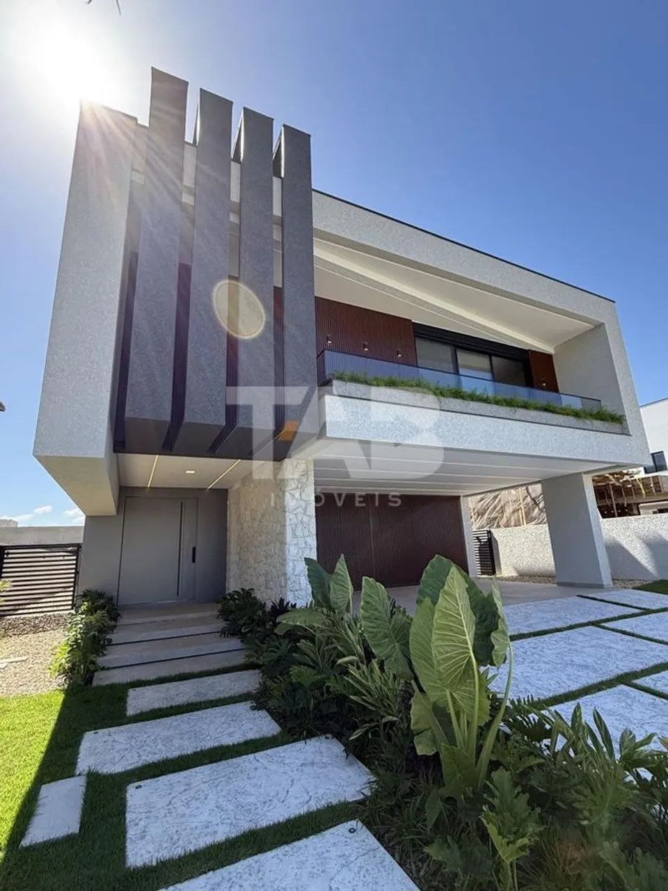 Casa de 5 suítes no Caledônia