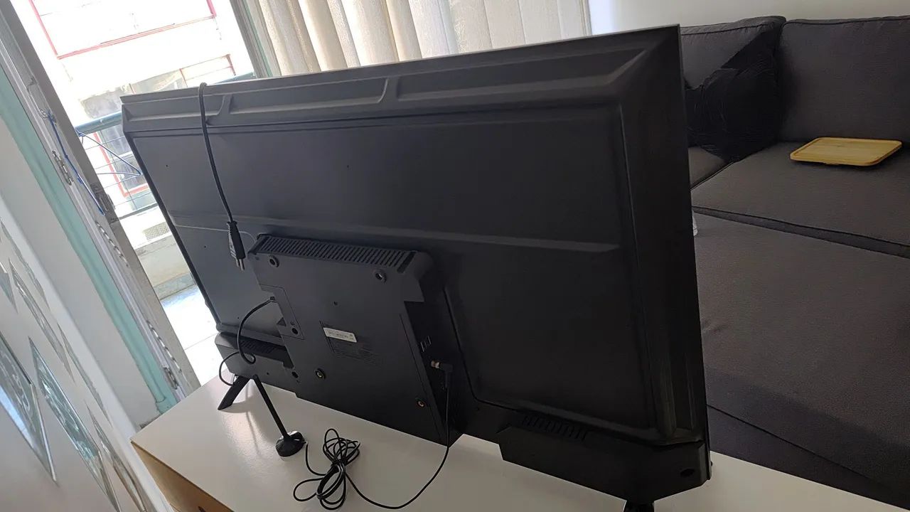 Tv philco smart tv roko 40' - Foto 2