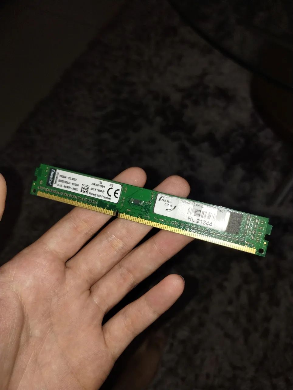 Troco 2 pentes de 4GB de RAM DDR3 por um de 8GB DDR3