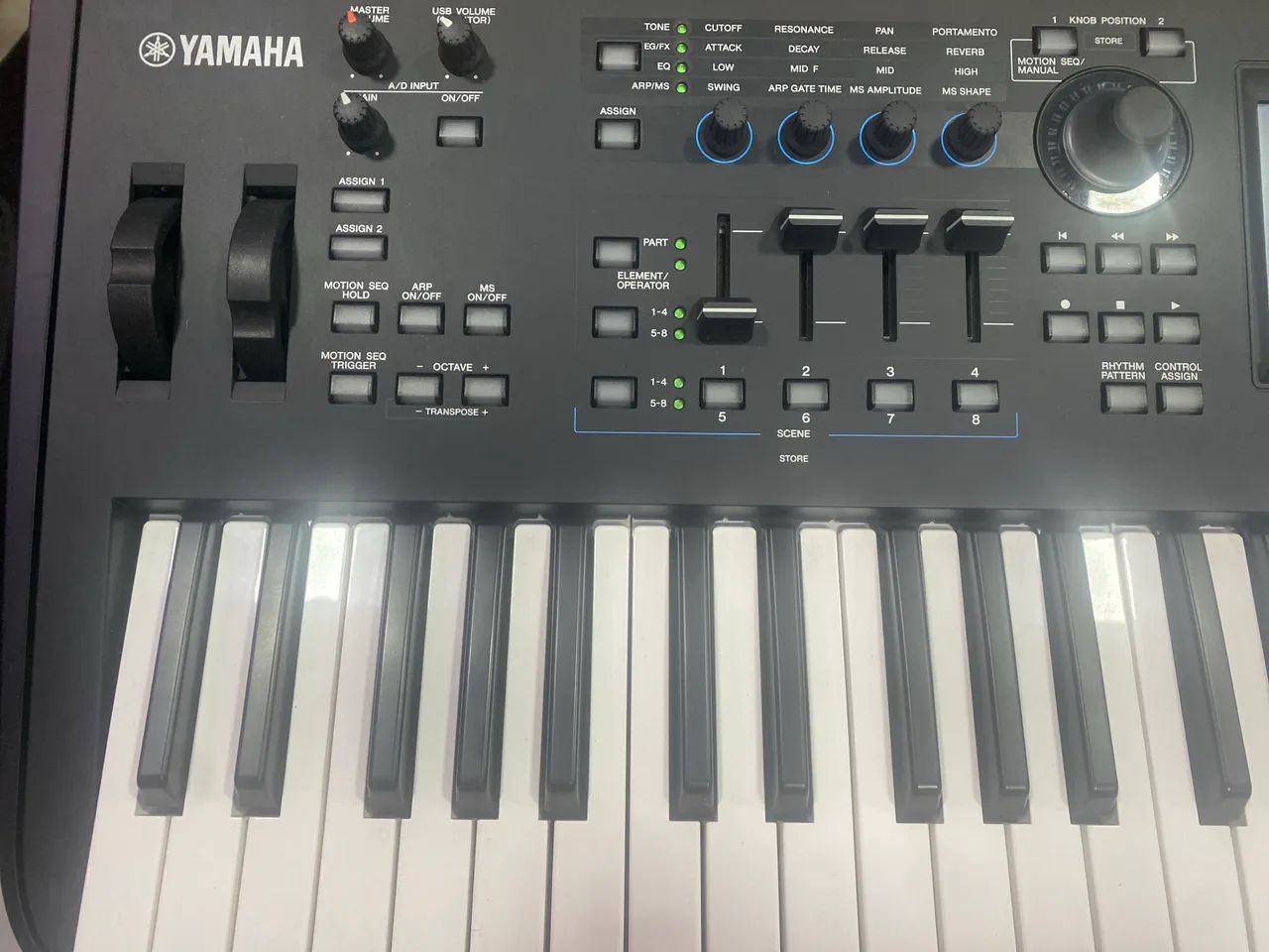 Teclado Yamaha MODX6+ Novo - Foto 4