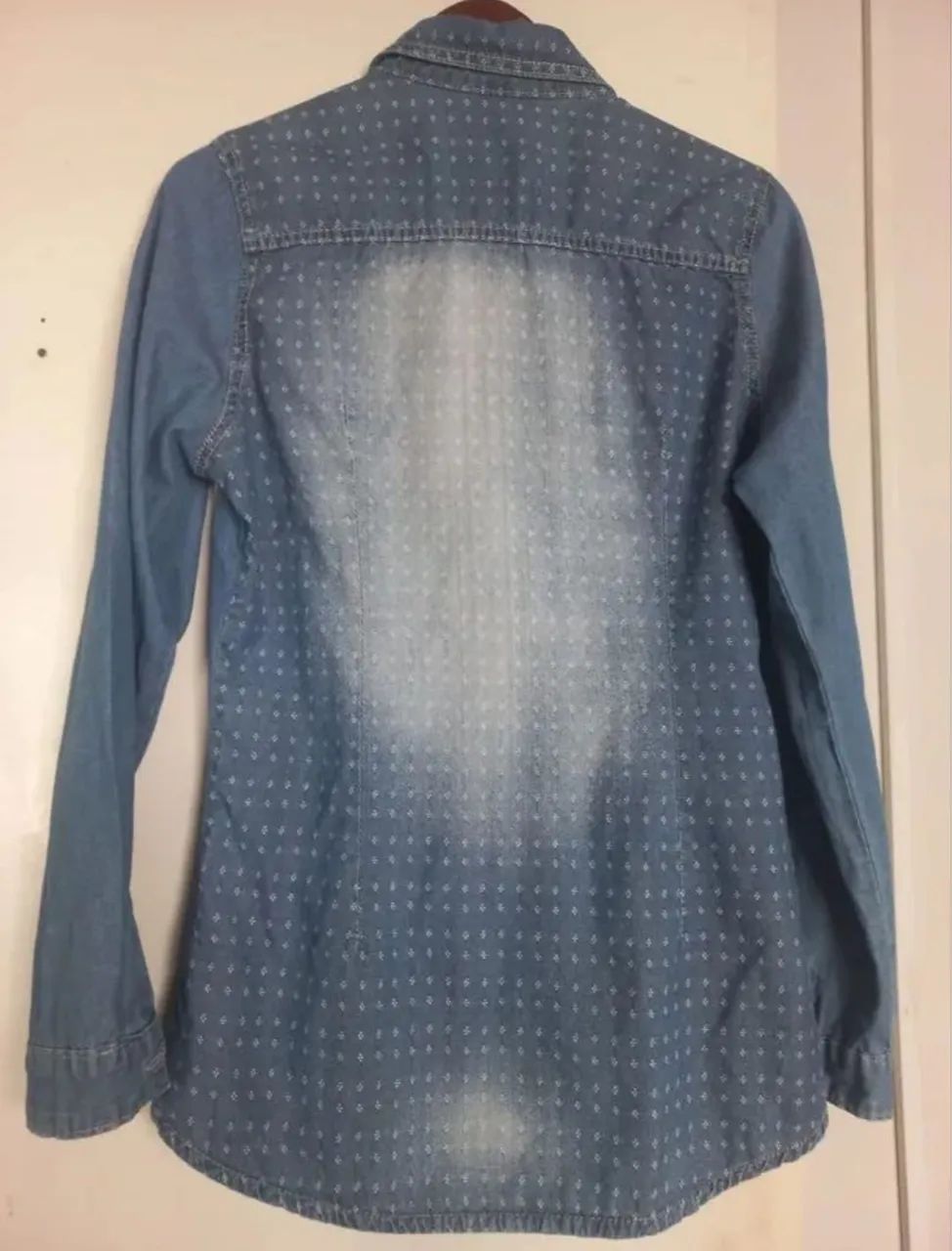 camisa jeans feminina 42 - Foto 2