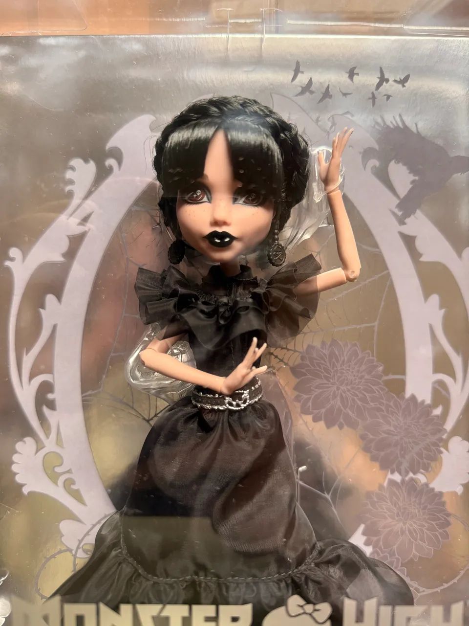 Skullector Wednesday Raven