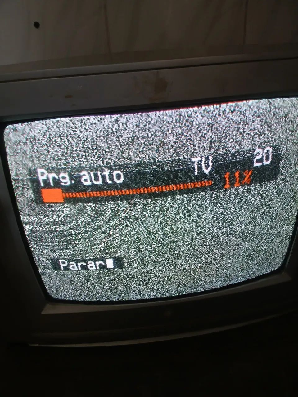 Vendo uma televisão 21 polegadas, 50 reais funcionando , não tem conversor  - Foto 2