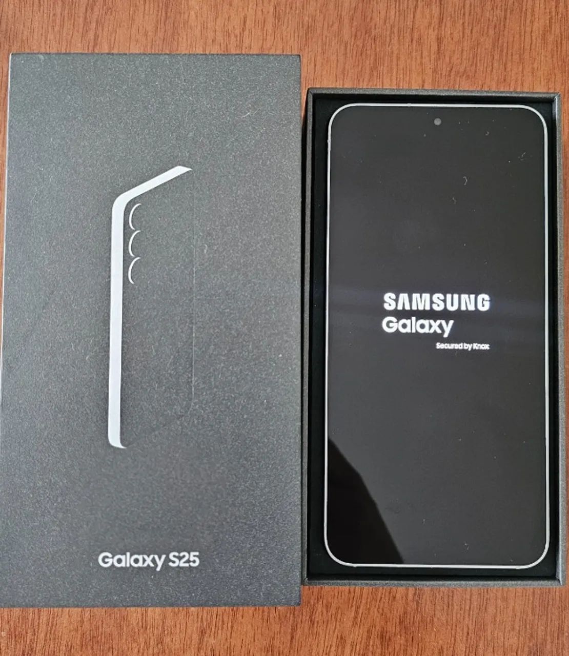 Smartphone Samsung Galaxy S25 base 256GB Azul Impecável - Foto 4