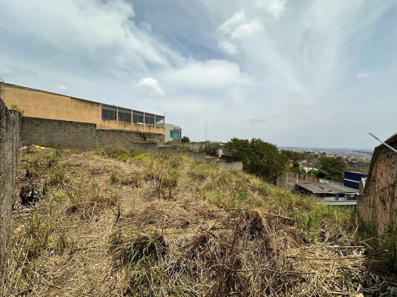 Excelente Lote Jardim Pirineus 620m2 - Foto 5