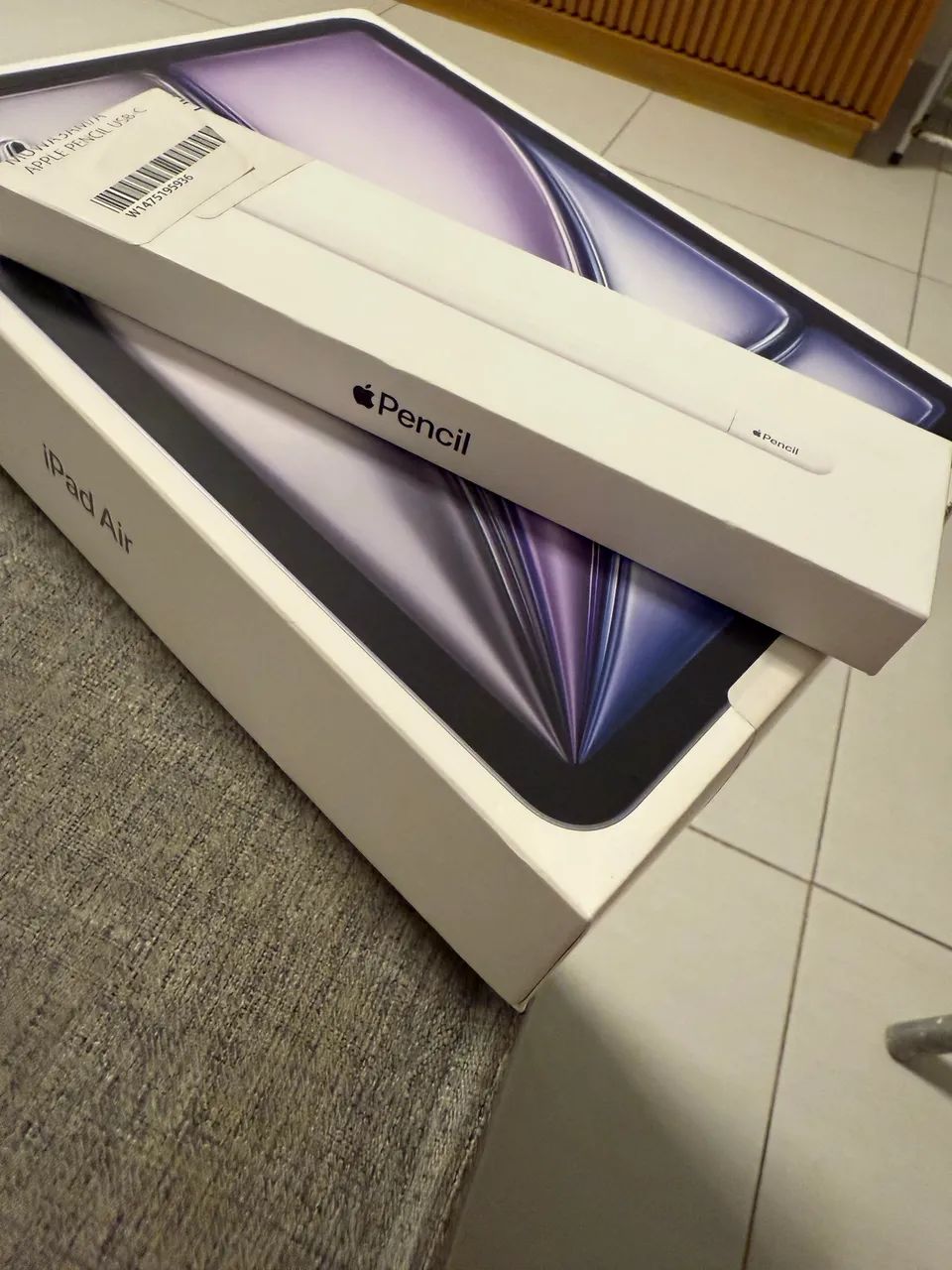 iPad Air M3, 128gb, Wi-Fi, cinza espacial com Apple Pencil USB-C - Foto 2
