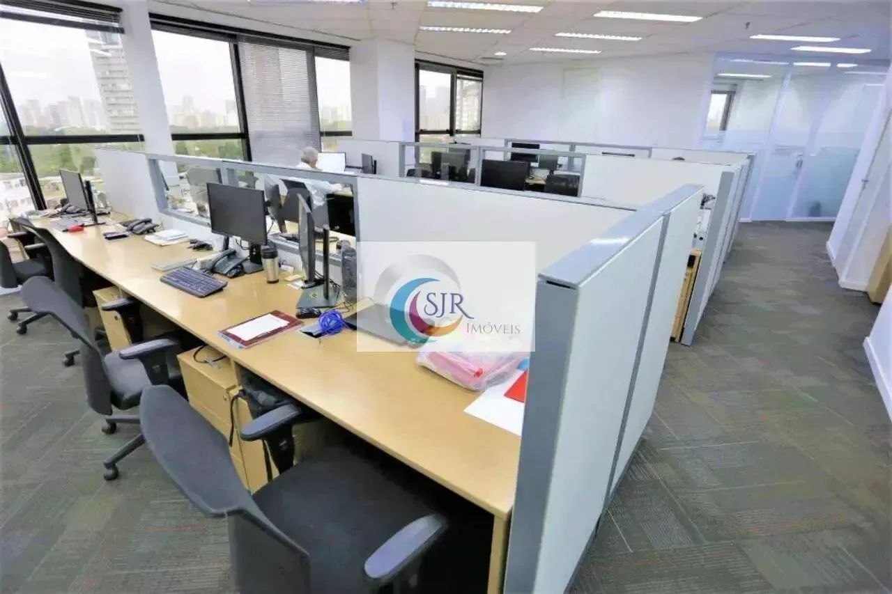 Andar comercial com 413 m² de área útil, MOBILIADO, recepção, piso elevado parte em carpet - Foto 4