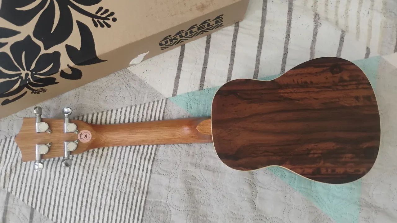 Ukulele Shelby  - Foto 3