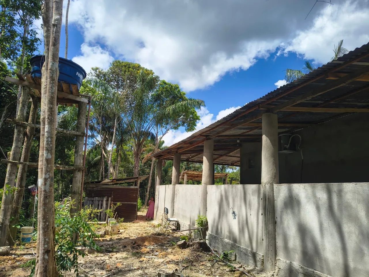 Sítio com uma casa