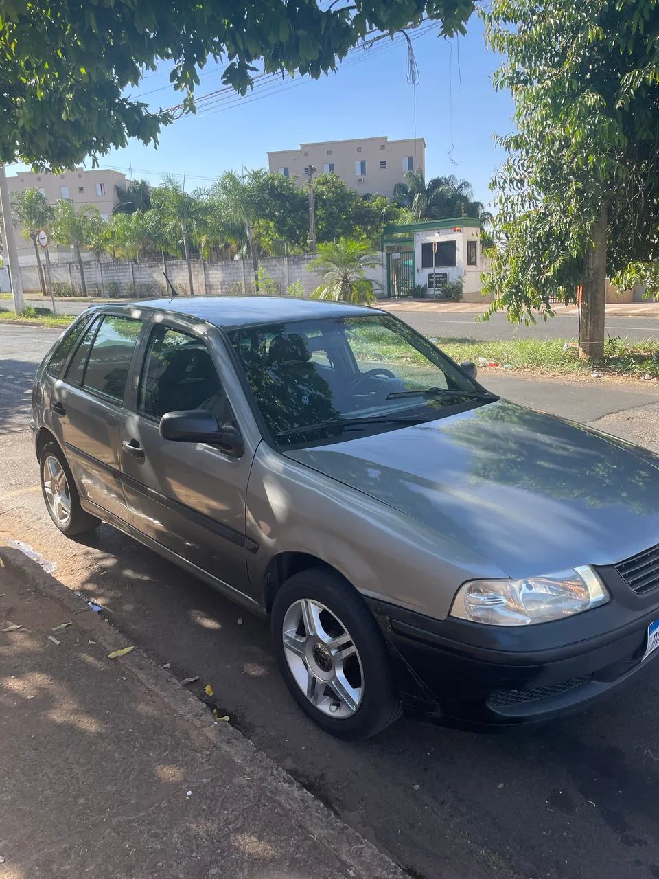 Volkswagen Gol Geração III Highway 1.0 MI 16V Gasolina Mec. 2P 2002