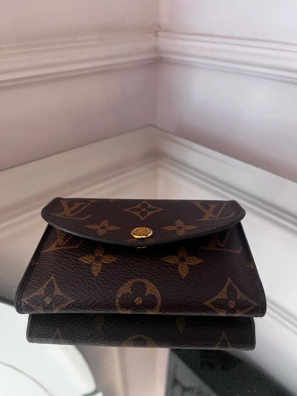 Carteira Louis Vuitton pequena 