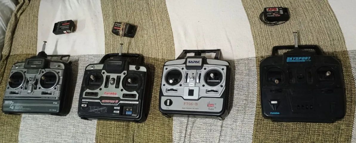 Rádio Aeromodelo (com receptor)