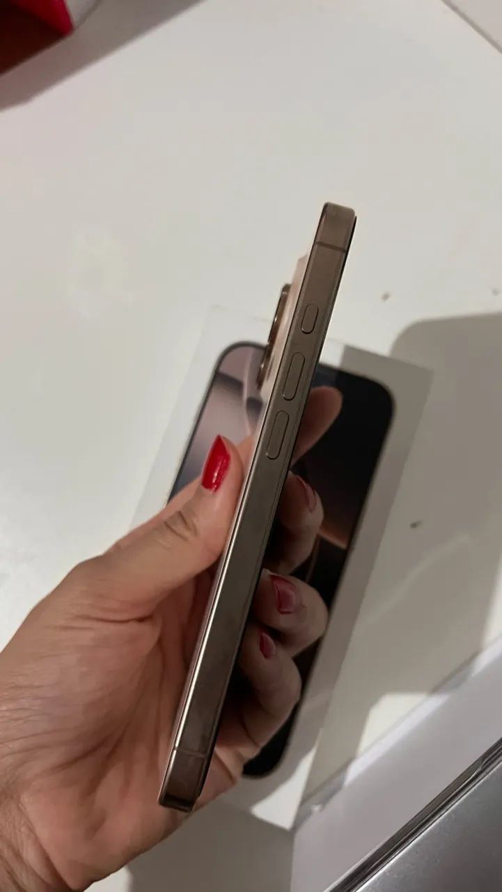 iPhone 16 pro  - Foto 4
