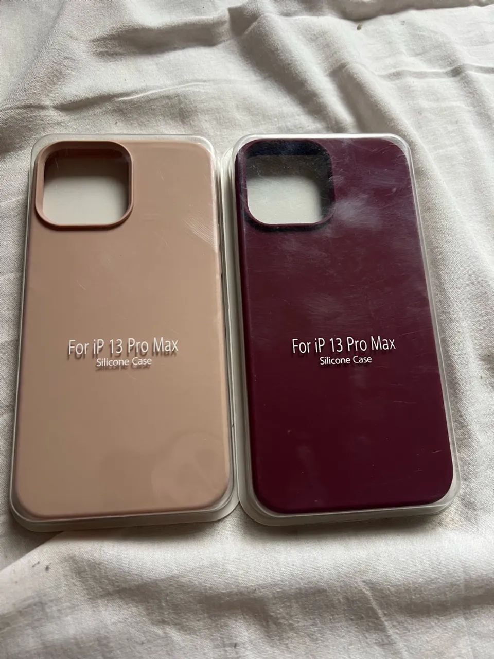 Vendo capinhas de silicone de excelente qualidade compatíveis com iPhone 13 Pro Max.