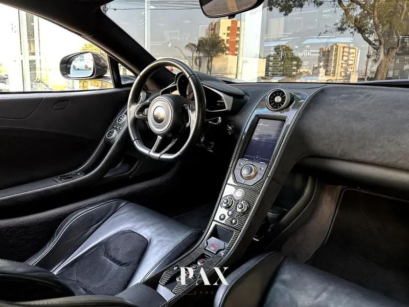 McLaren GT Coupé 4.0 Bi-Turbo V8 2p, foto 13 de 17