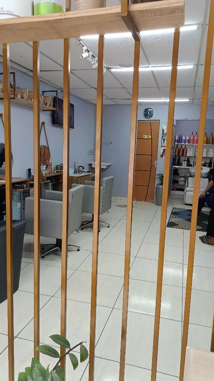 Vaga pra auxiliar cabeleireiro e manicure